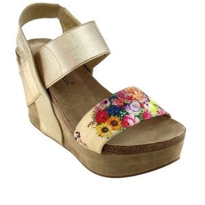 Nature Breeze Platform Studded Sandal Sz 10